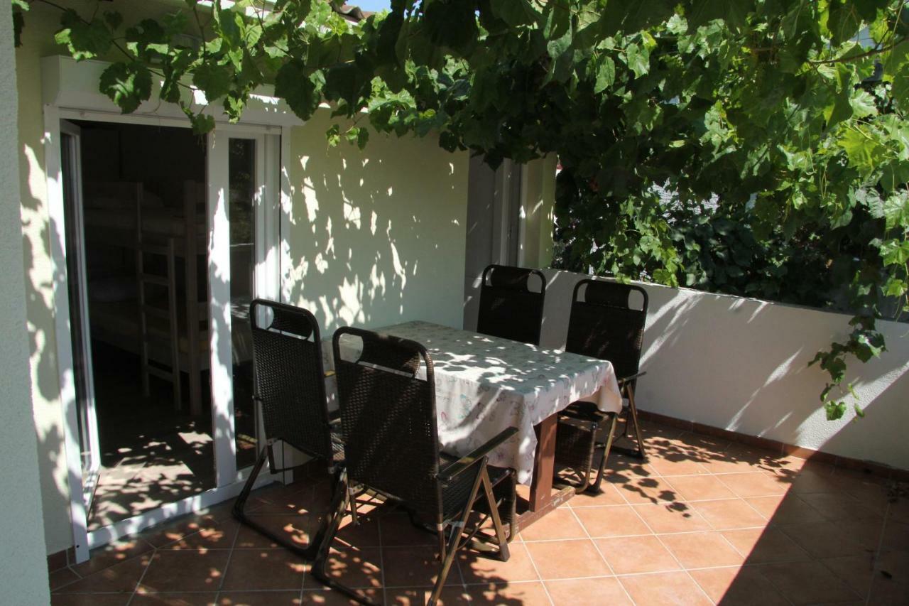 Novalja Inn 2 Extérieur photo