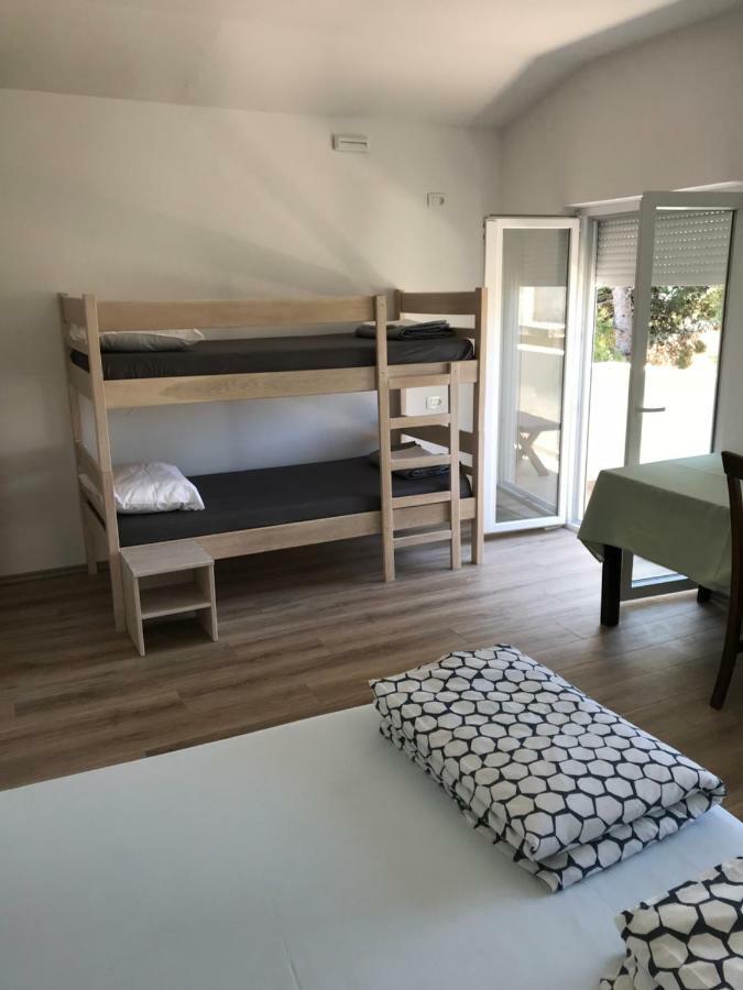 Novalja Inn 2 Extérieur photo